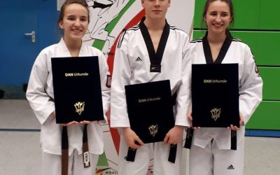 Taekwondosportler erzielen „Hattrick“ bei Schwarzgurtprüfung